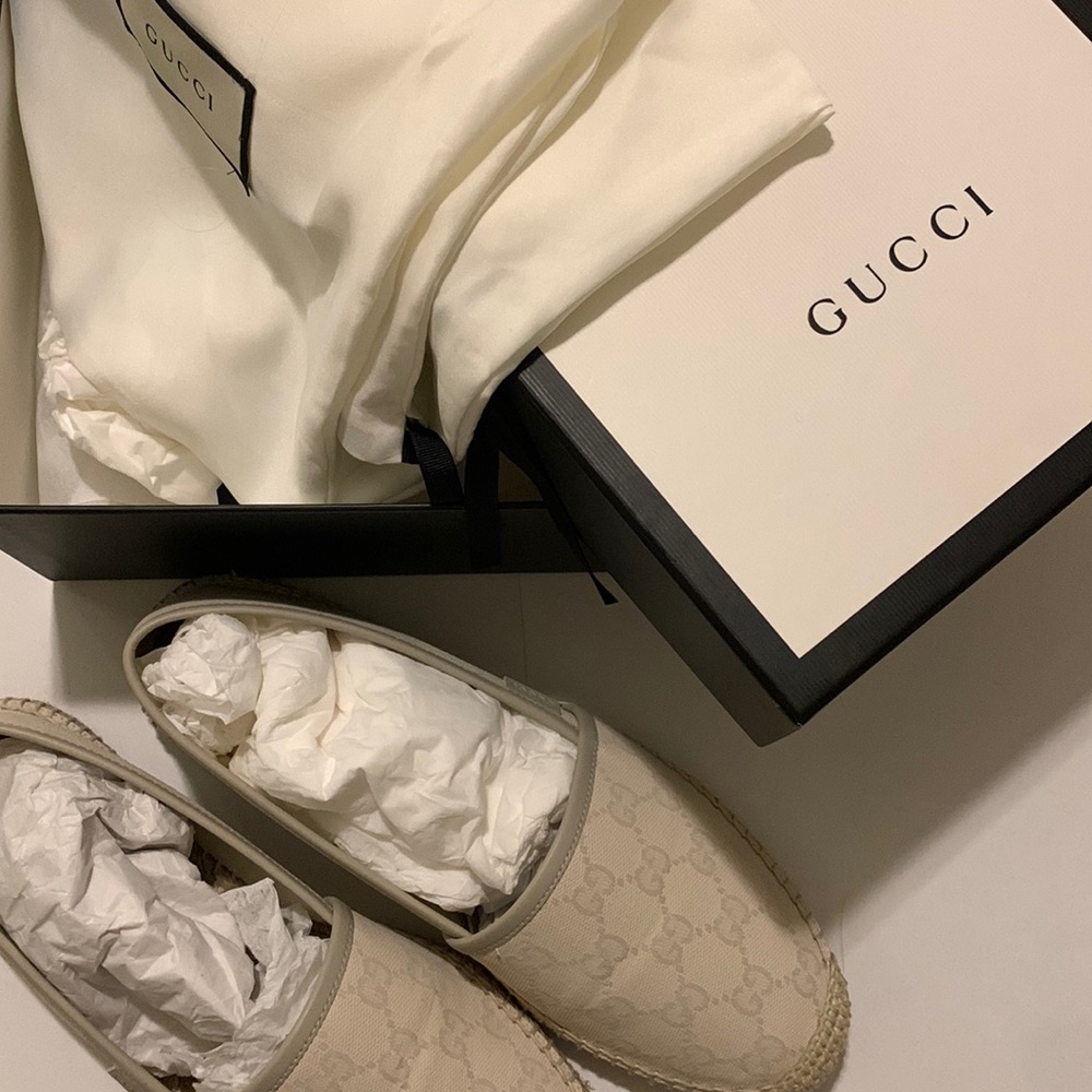Gucci white Gg canvas leather trim espadrilles flats | size 39